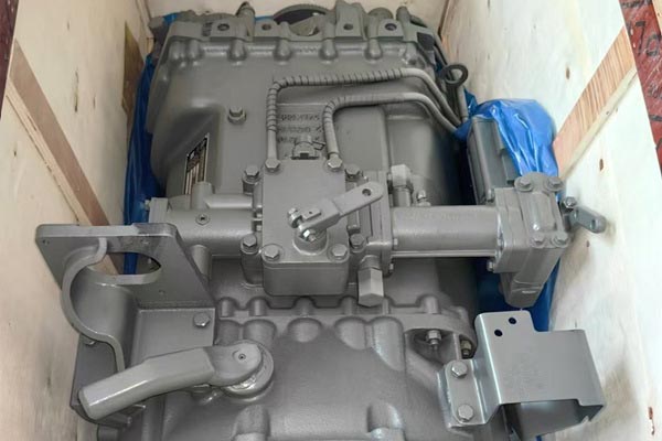 Pira jinis transmisi truk?